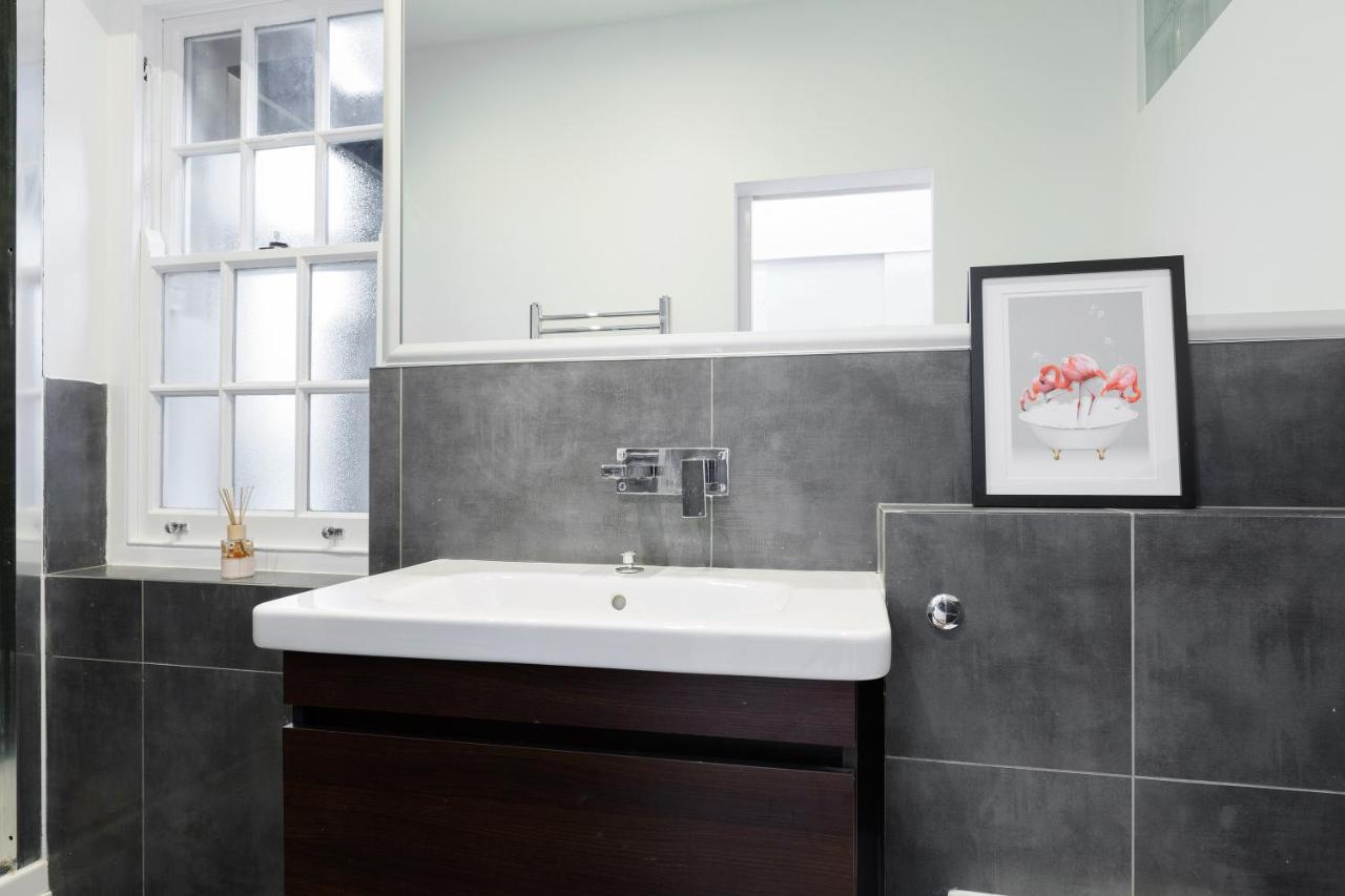 Spacious 4 Bedrooms Flat In New Oxford Street London Kültér fotó