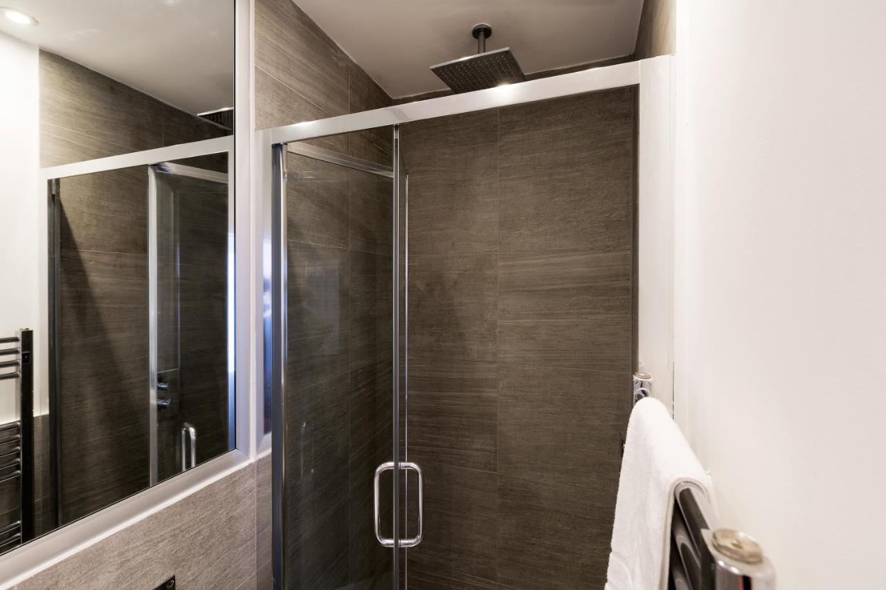 Spacious 4 Bedrooms Flat In New Oxford Street London Kültér fotó