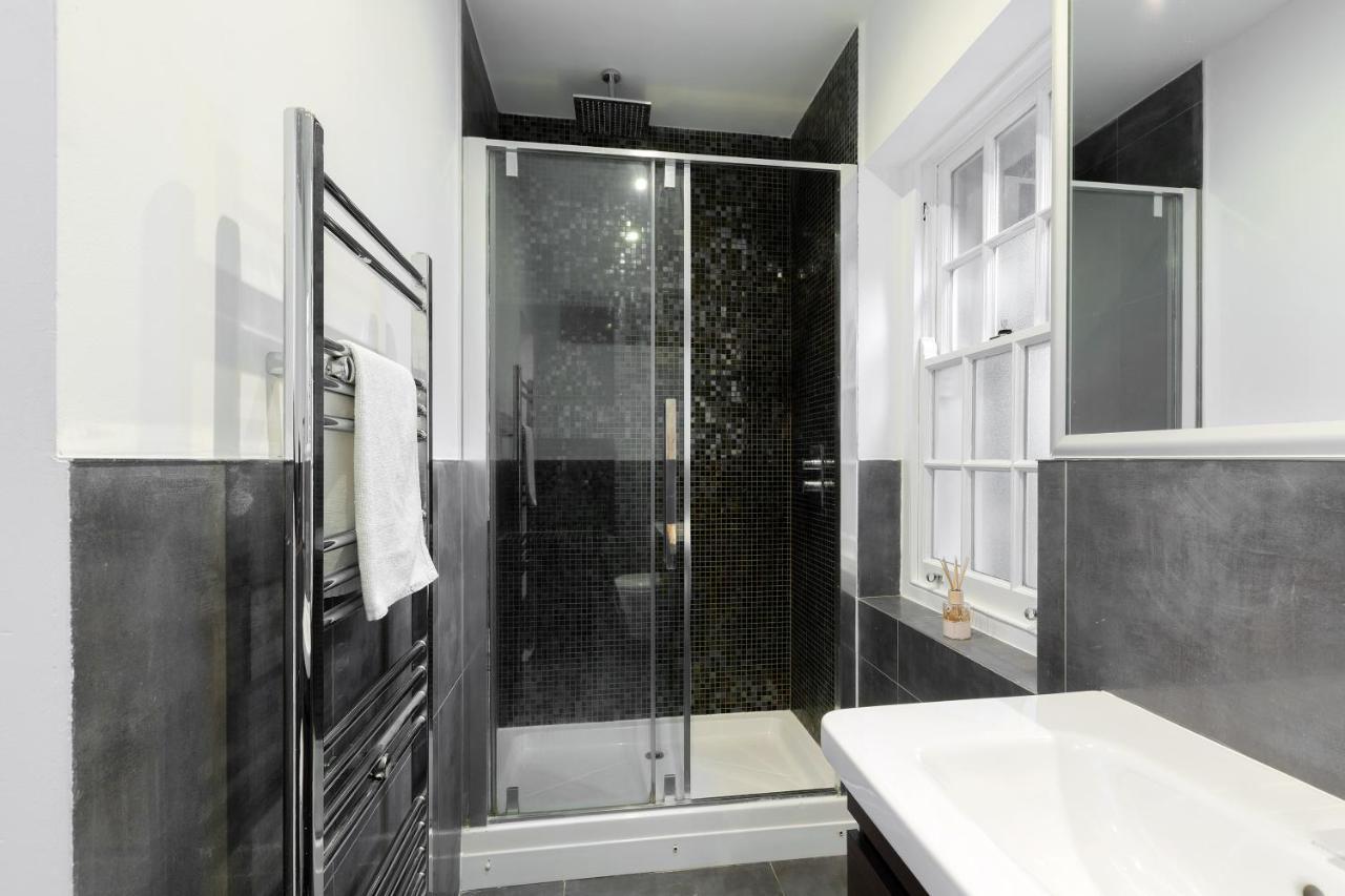 Spacious 4 Bedrooms Flat In New Oxford Street London Kültér fotó
